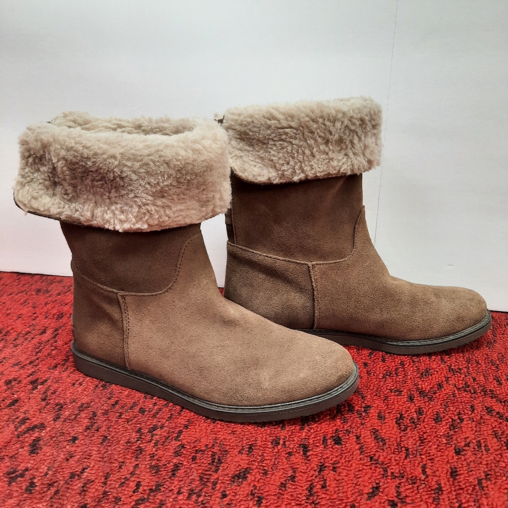 G.H. Bass Aria Womens Ankle Boots Brown Suede Leather Faux Fur Trim size 5.5M